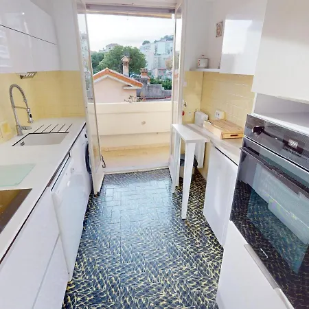 Spacieux 3p Avec Balcon Et Parking A - Fr-1-196-347 * Мантон